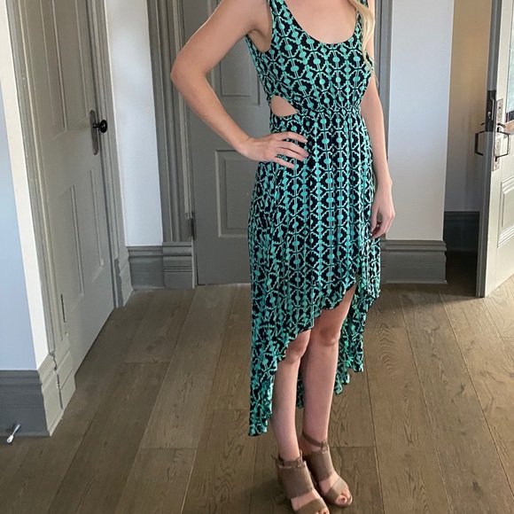 Fun pattern dress - Picture 4 of 5